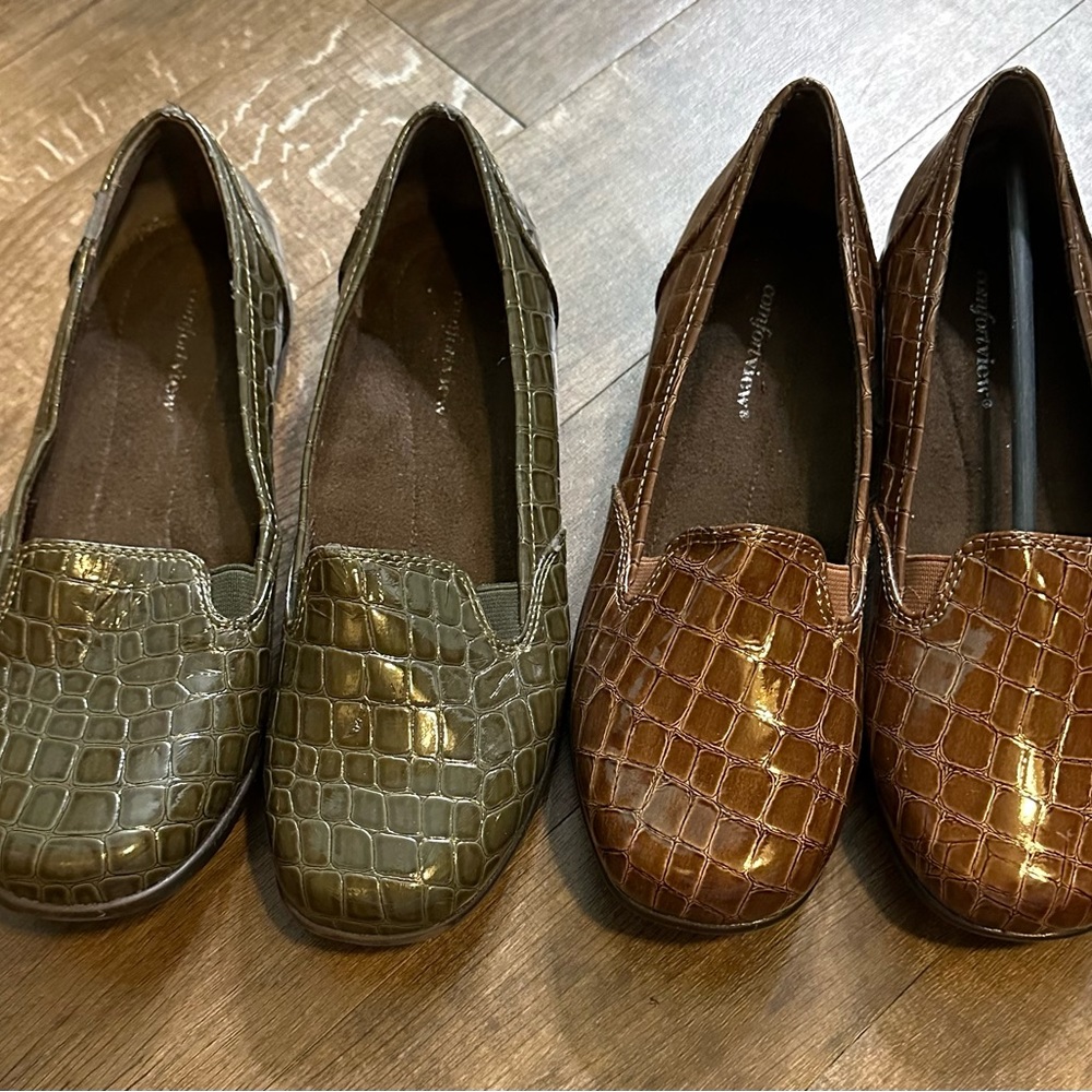 New! 2 pairs of Comfortview Leisa Crocodile Texture Slip on Flats Shoes size 7